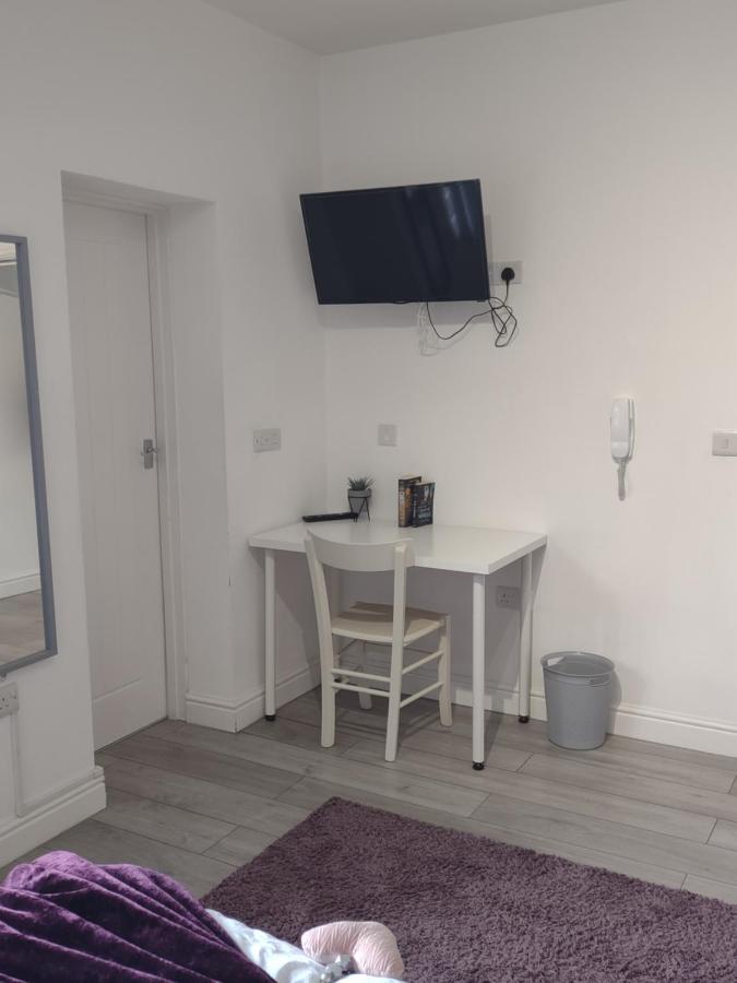 לייסטר De Luxe Aparthotel מראה חיצוני תמונה
